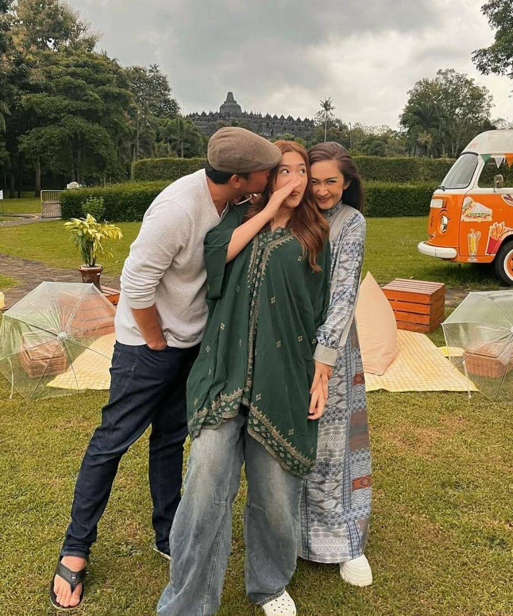 5 Fakta Kisah Cinta Nafa Urbach