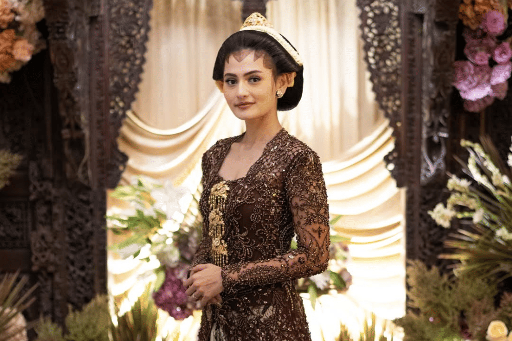 Profil dan Biodata Rachquel Nesia, Viral Dilamar di Makam Papa (1).png