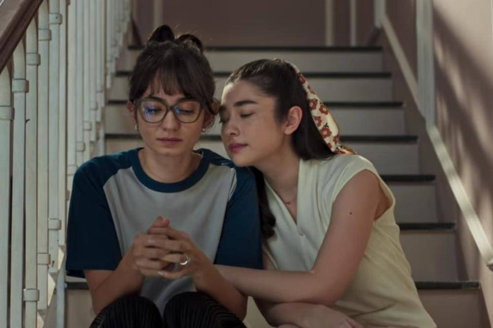 Penampilan Enzy Storia di Trailer Film 'Yakin Nikah' (4).jpg