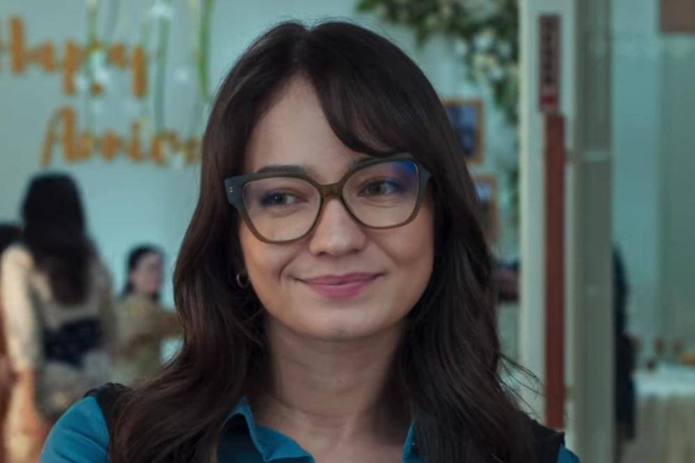 Penampilan Enzy Storia di Trailer Film 'Yakin Nikah' (1).jpg