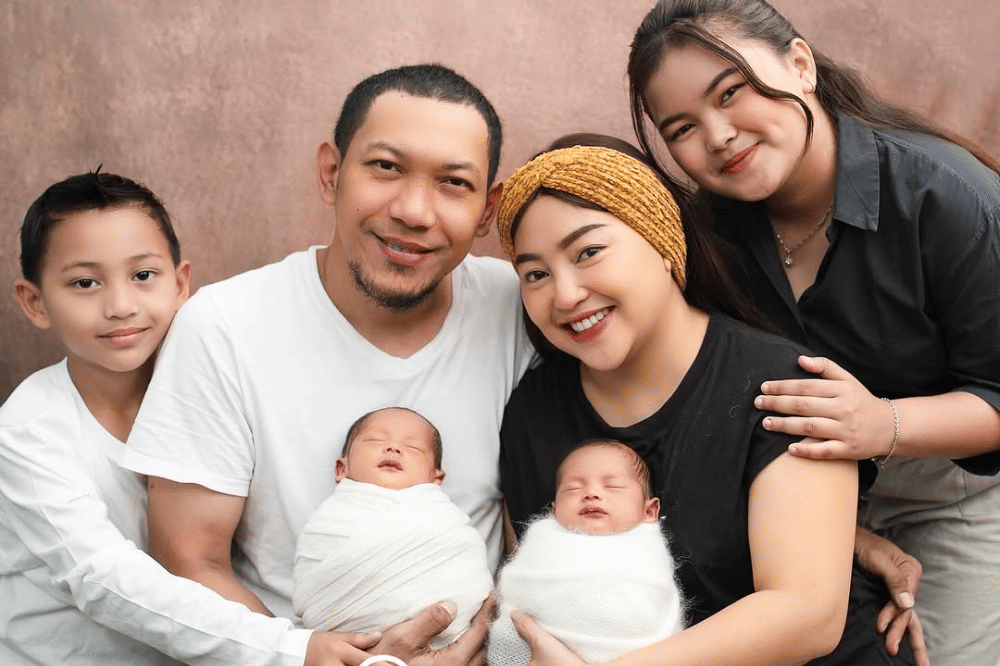 Foto Kenangan Raffi dan Raffa Bersama Mpok Alpa 8.png