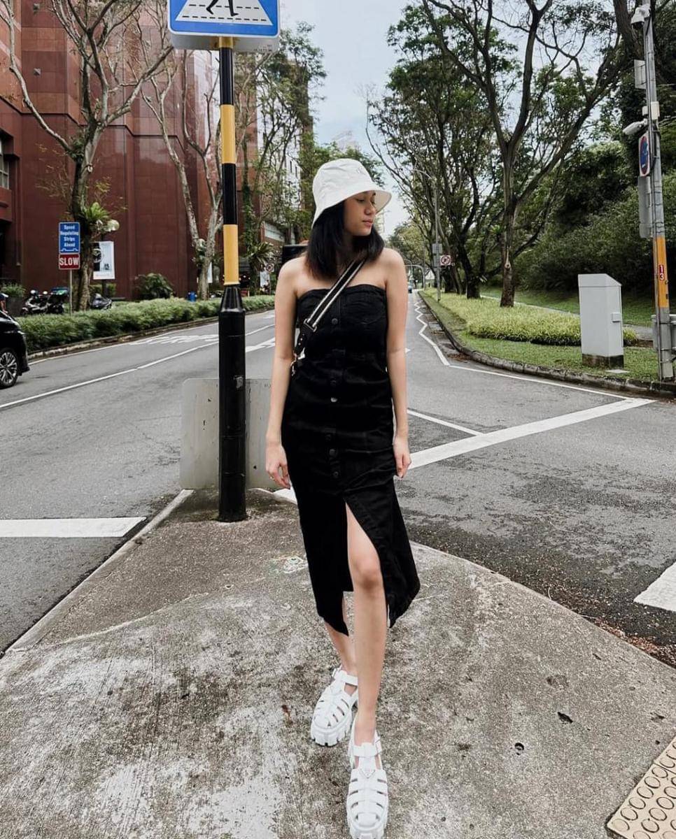 Penampilan Zize saat liburan