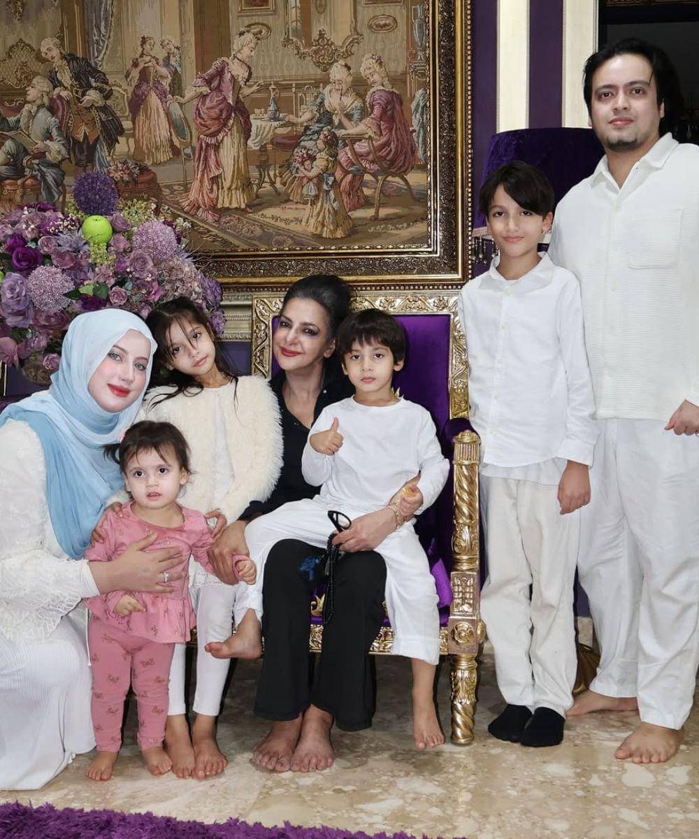 Fakta Tasyi Athasyia Surprise Ultah ke-61 Mama Ala