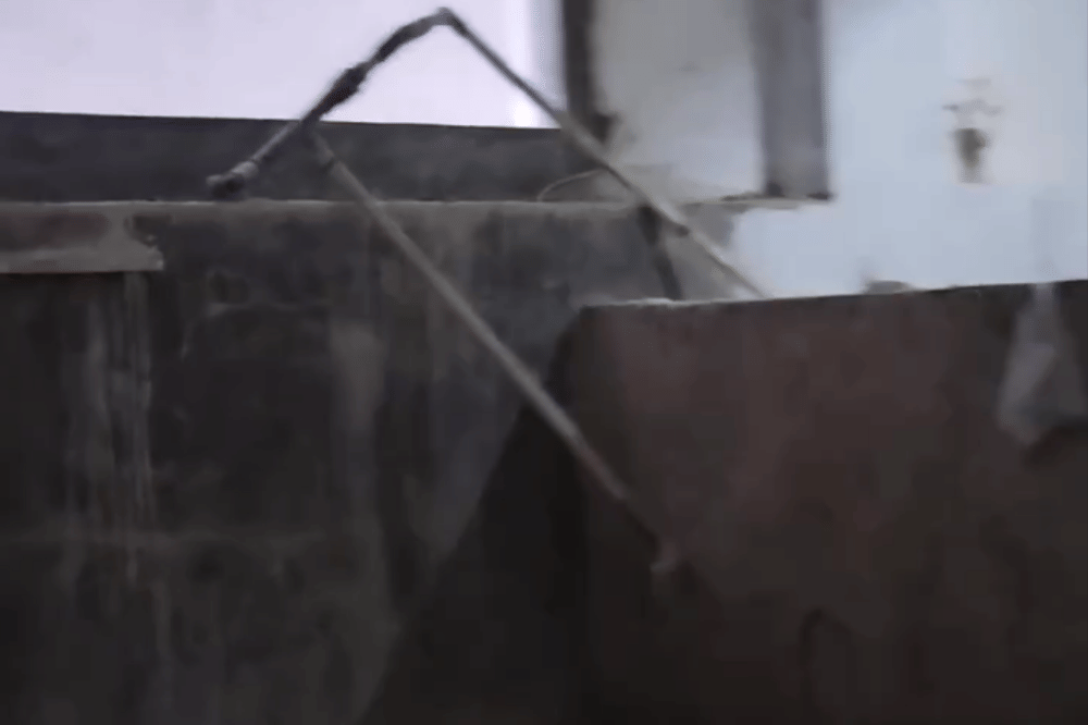 Foto Sarwendah dan Betrand Peto Cek Rumah Baru