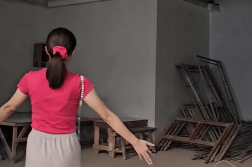 Foto Sarwendah dan Betrand Peto Cek Rumah Baru