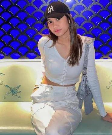 Tas Mewah Azizah Salsha 3.jpg