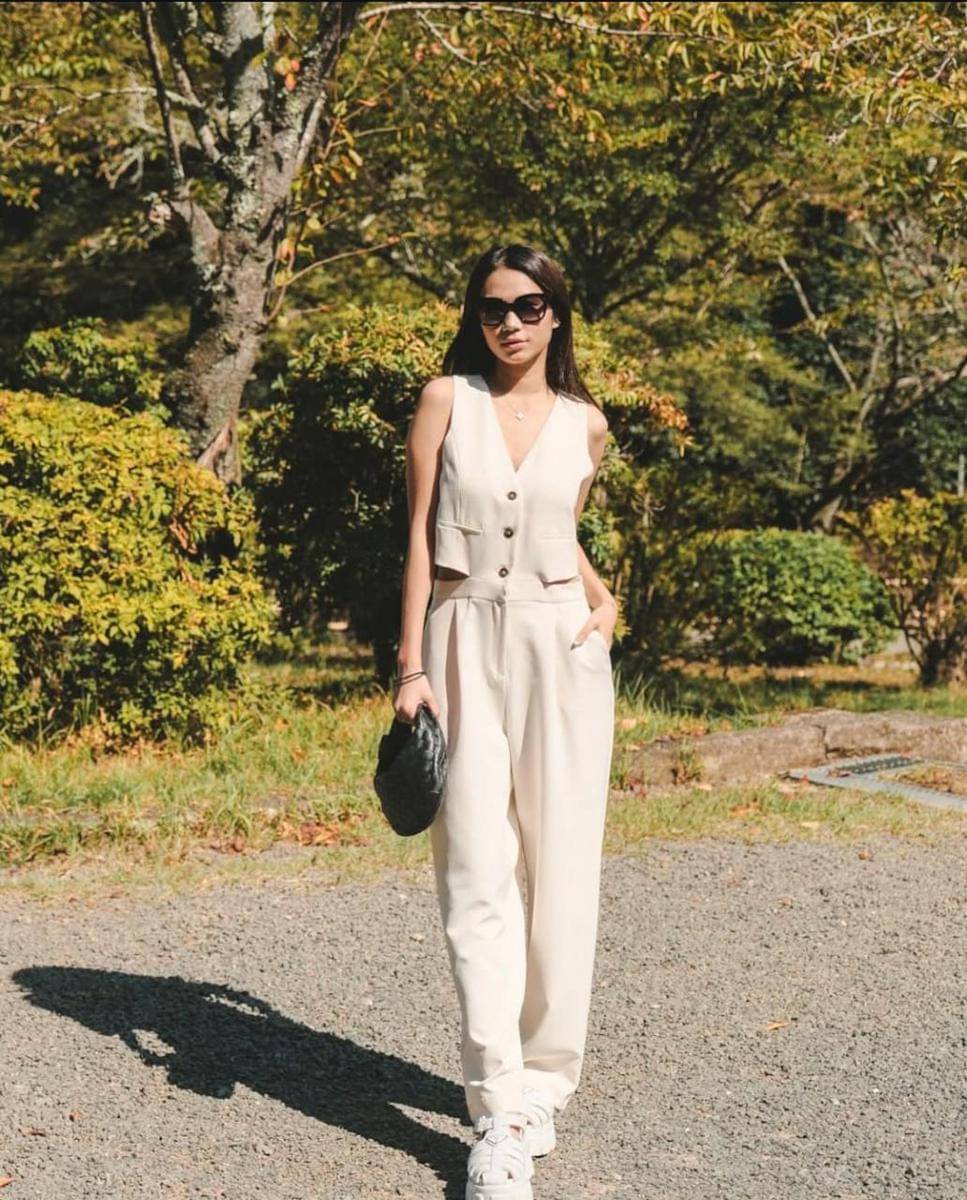 Penampilan Zize saat liburan