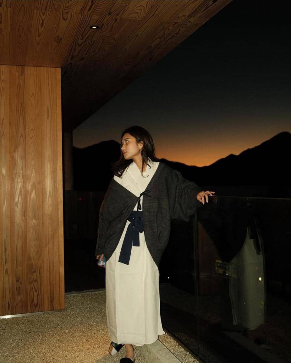 Penampilan Zize saat liburan