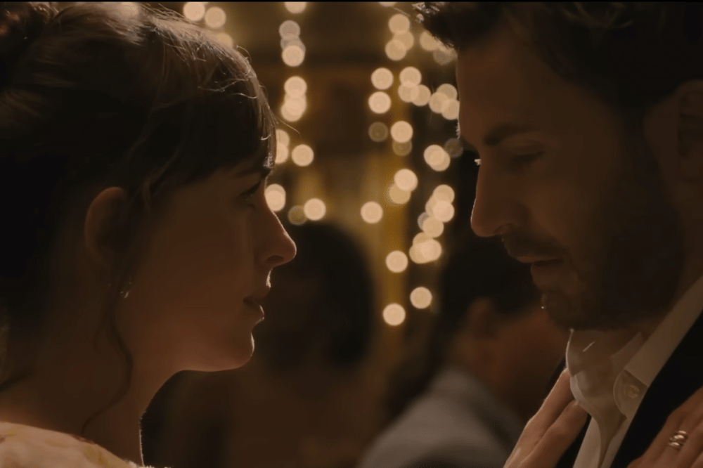 7 Fakta dan Sinopsis Film Materialists, Kisah Seorang Makcomblang 