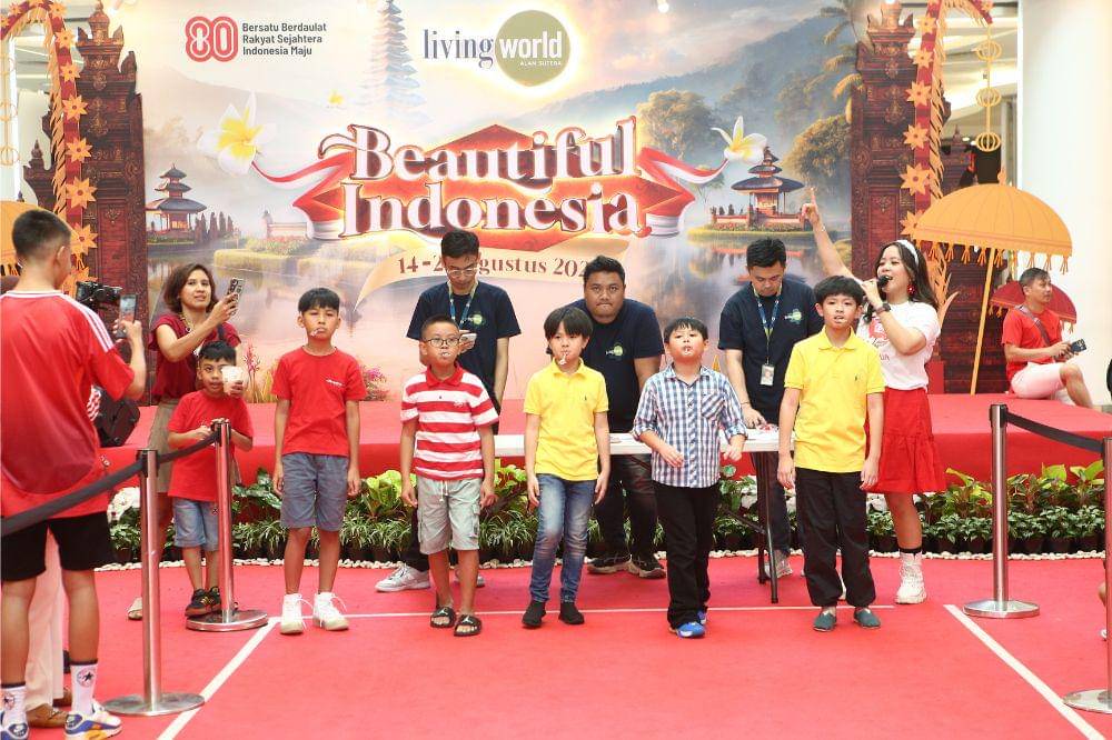 Rayakan HUT RI Bersama Keluarga.jpg