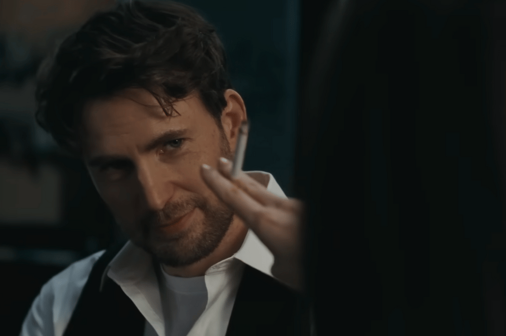 7 Fakta dan Sinopsis Film Materialists, Kisah Seorang Makcomblang