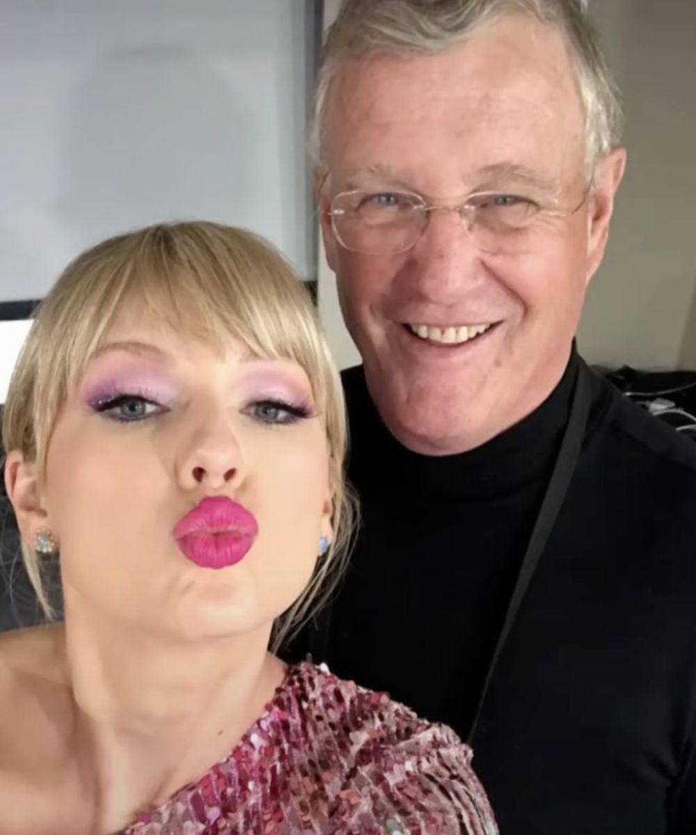Fakta Orangtua Taylor Swift
