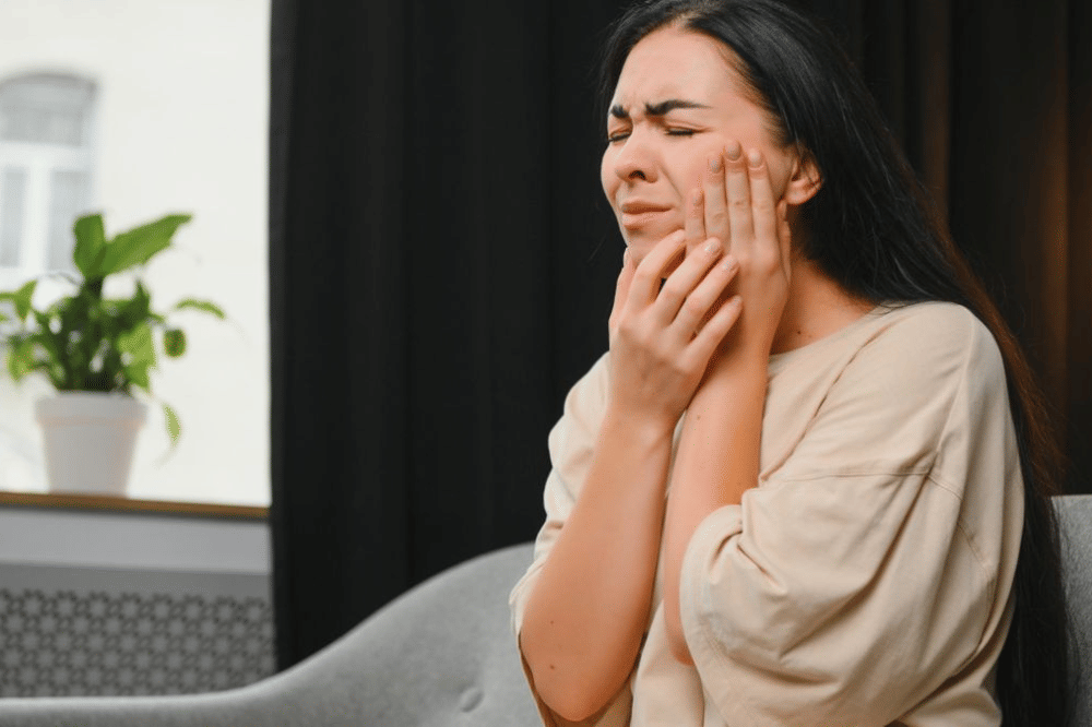 Ibu hamil sakit gigi.png