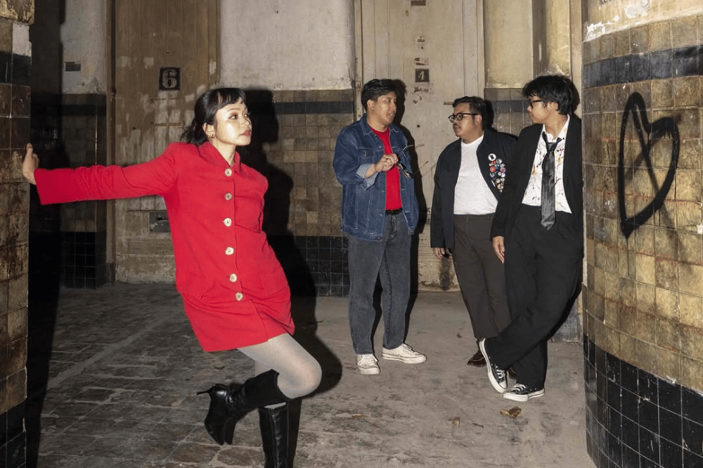 Lirik 'Finding a Catholic Man to Love the Love of My Life' Reality Club