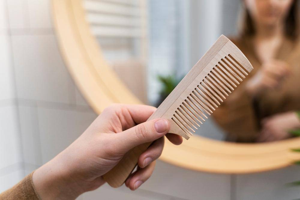 Nggak Perlu Ribet! Ini Cara Mengatasi Rambut Lepek agar Tampil Maksimal (4).jpg