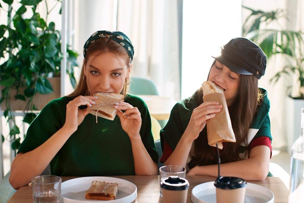 5 Makanan Hits Kalangan Gen Z yang Picu Kolesterol Tinggi