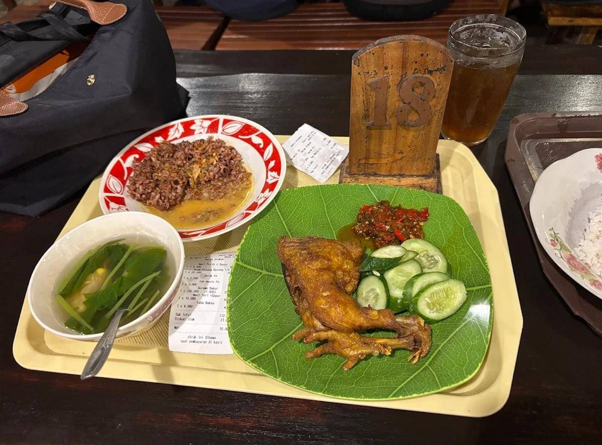 7 Tempat Wisata Kuliner Purwokerto, Ada Prasmanannya