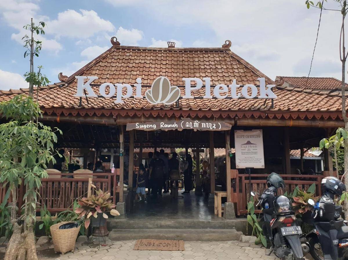 7 Tempat Wisata Kuliner Purwokerto, Ada Prasmanannya