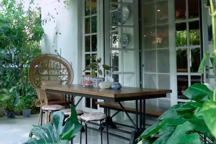 Perbedaan Rumah Yuni Shara dan Kris Dayanti 