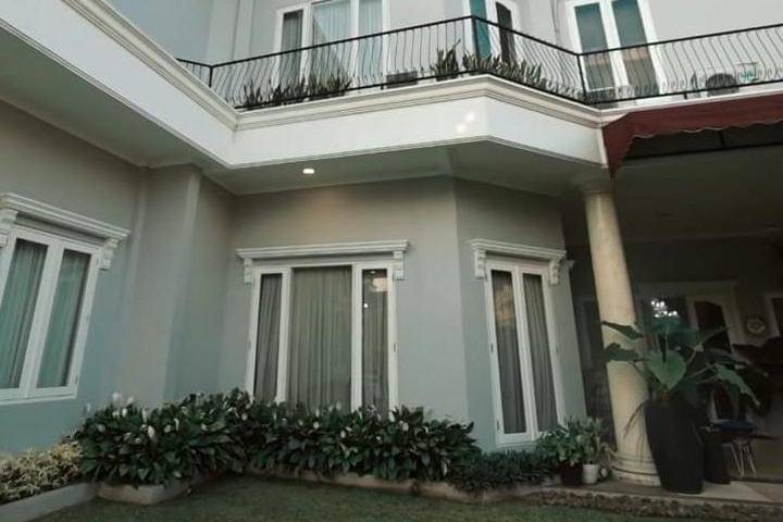 Perbedaan Rumah Yuni Shara dan Kris Dayanti 
