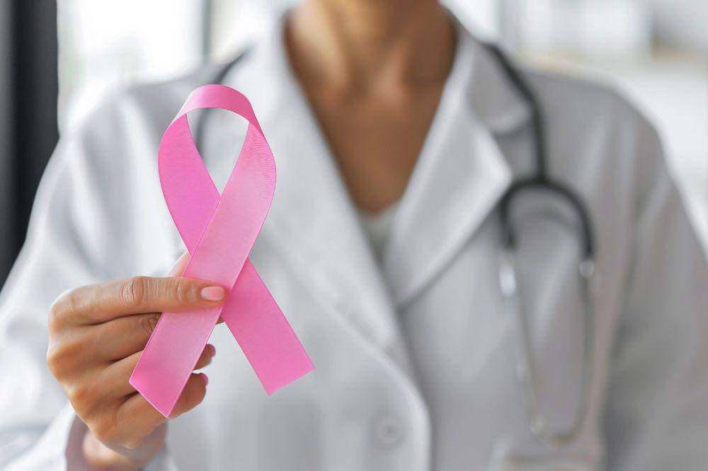 Rangkaian Pengobatan Kanker Payudara, Apa Dampaknya pada ASI?