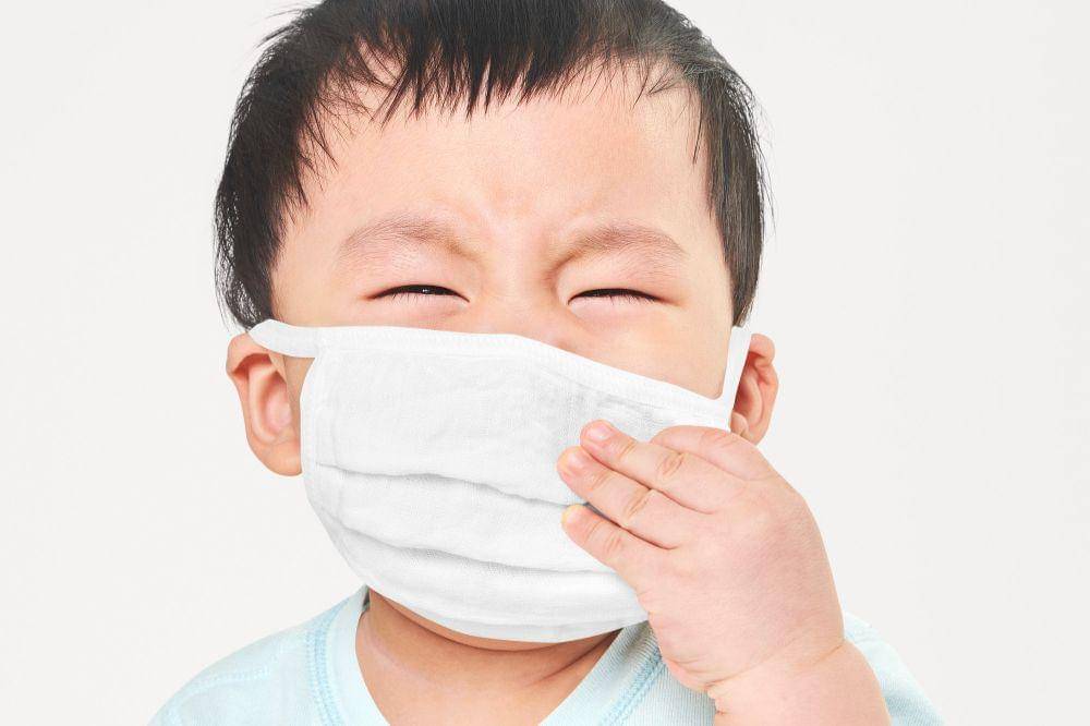 ilustrasi bayi batuk pilek