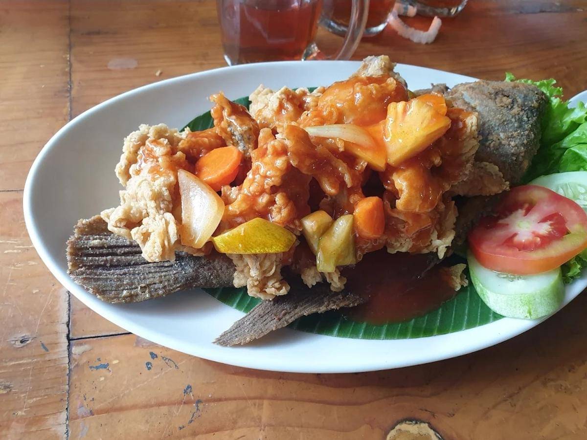 7 Tempat Wisata Kuliner Bekasi, Nyaman Untuk Makan Bareng Keluarga