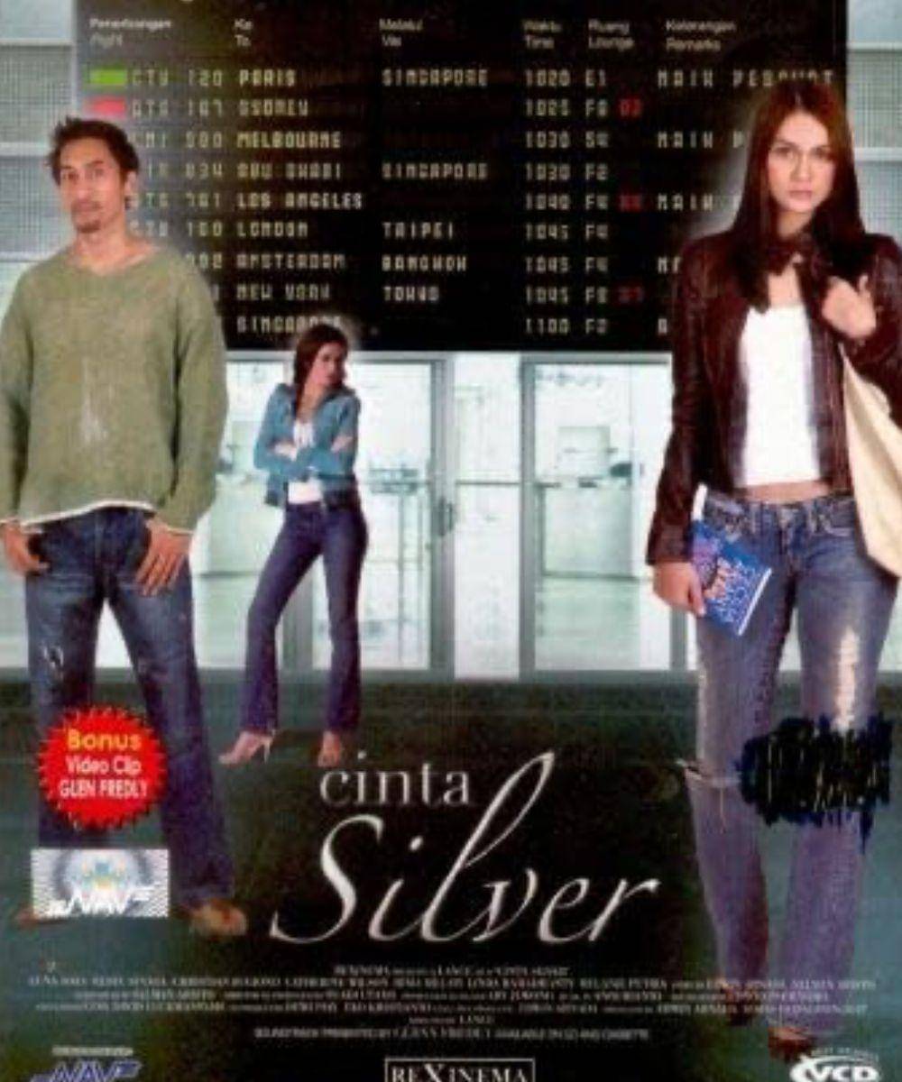 Genap Berusia 42 Tahun, Intip Potret Luna Maya dari Debut hingga Kini