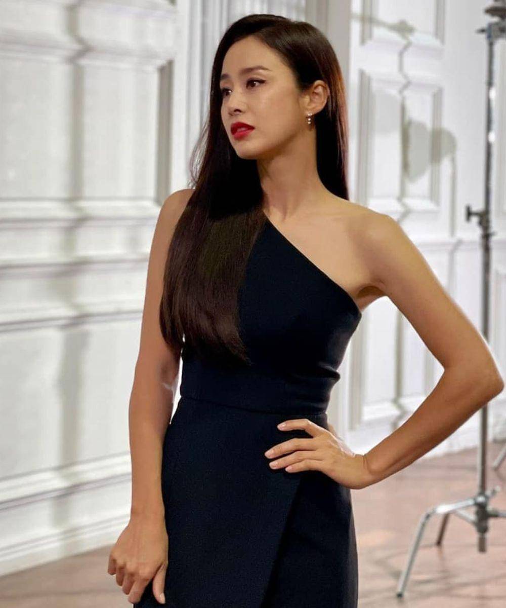 Kembali Berakting, Kim Tae Hee Bicara Soal Peran Ibu (2).jpg