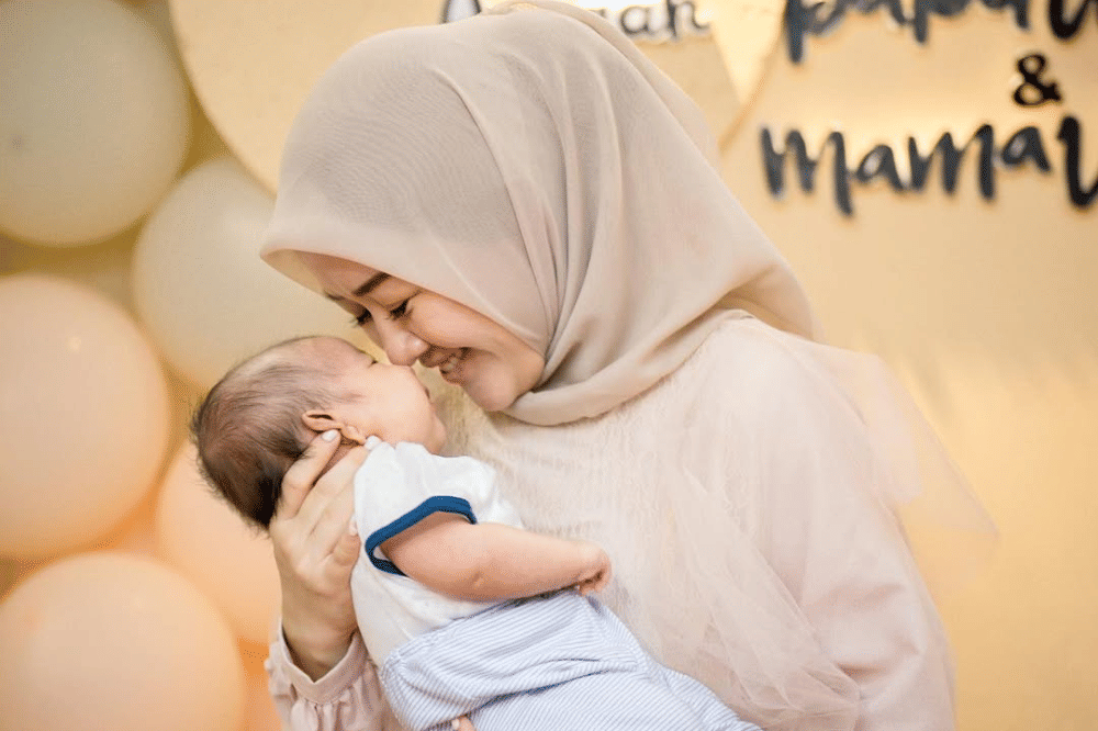 Momen Akikah Anak Fanny Kondoh 6.png