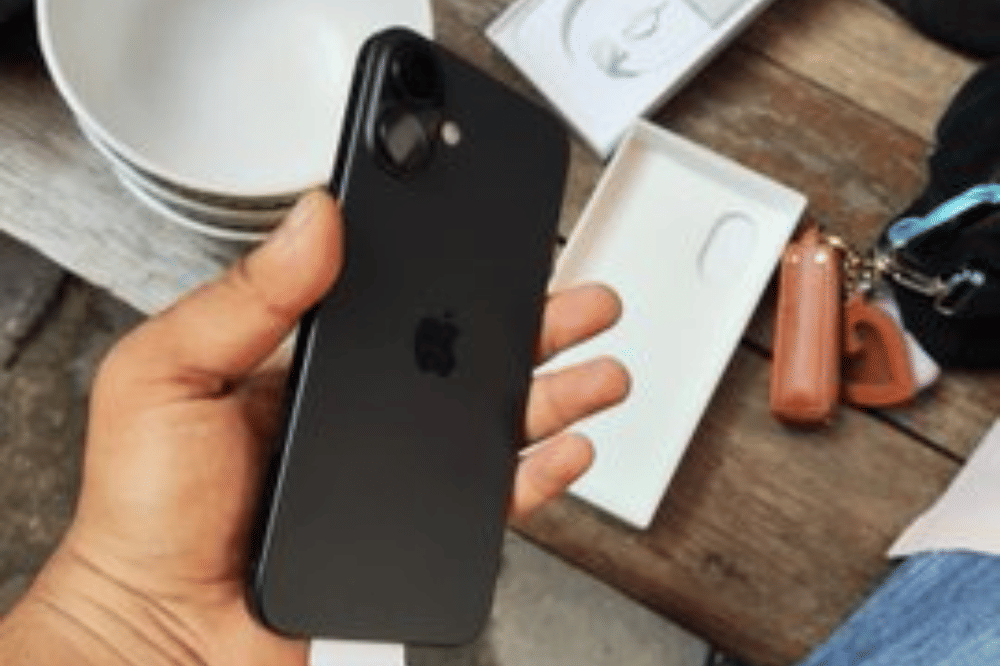 20 Deretan Barang Mewah Ahmad Sahroni yang Dijarah Warga.png