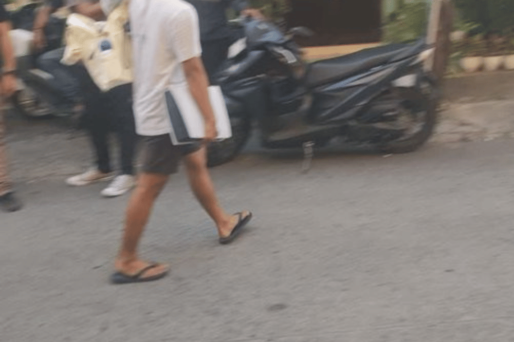 20 Deretan Barang Mewah Ahmad Sahroni yang Dijarah Warga.png