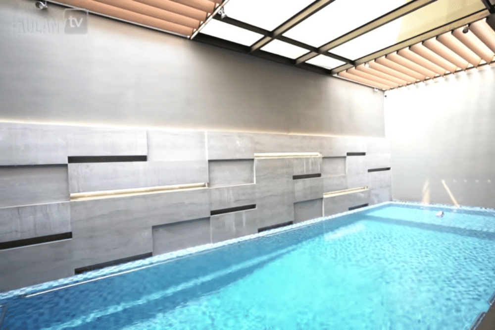 Fasilitas mewah di rumah Ahmad Sahroni