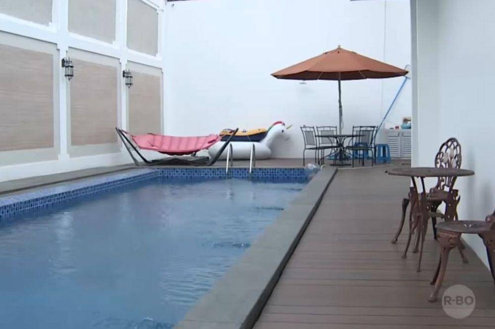 Foto Rumah Uya Kuya sebelum Dijarah