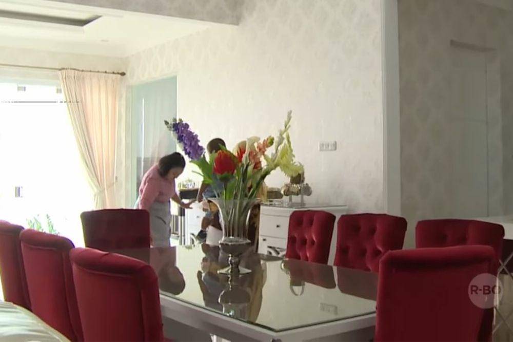 Foto Rumah Uya Kuya sebelum Dijarah