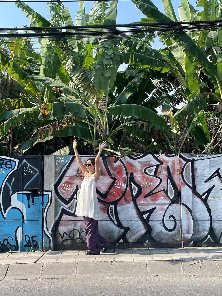 potret liburan Seulgi Red Velvet di Bali (instagram.com/hi_sseulgi)