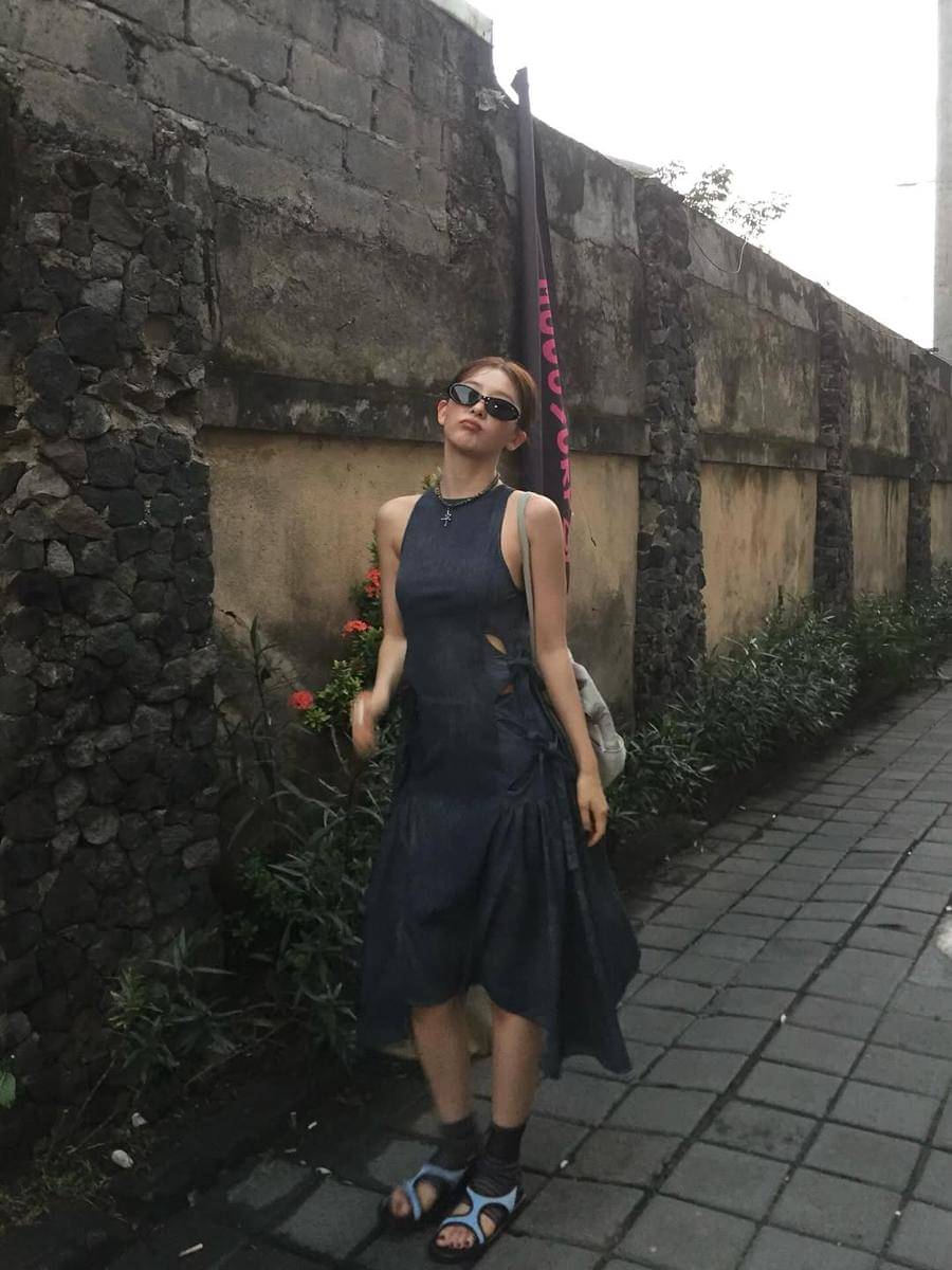 potret liburan Seulgi Red Velvet di Bali (instagram.com/hi_sseulgi)