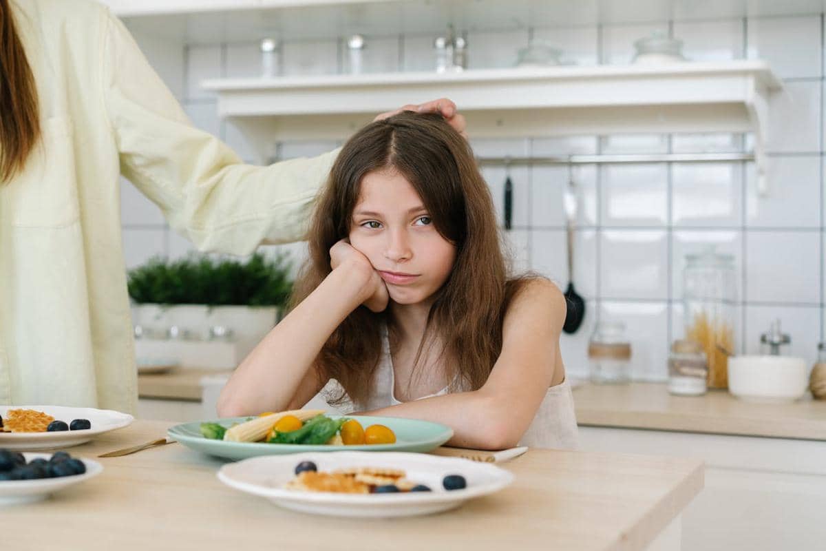 Mengenal Almond Mom, Orangtua yang Membiasakan Anak Diet Ketat