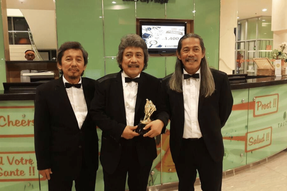 Fakta Acil Bimbo Kakek Adhisty Zara