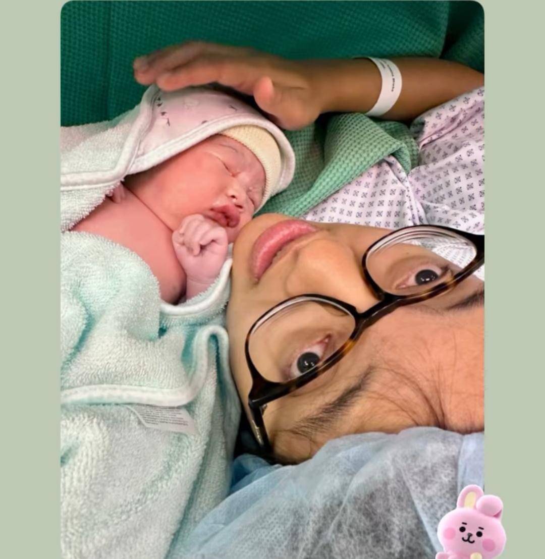 Nadia Soekarno dan Kama Soekarno menyambut anak pertama