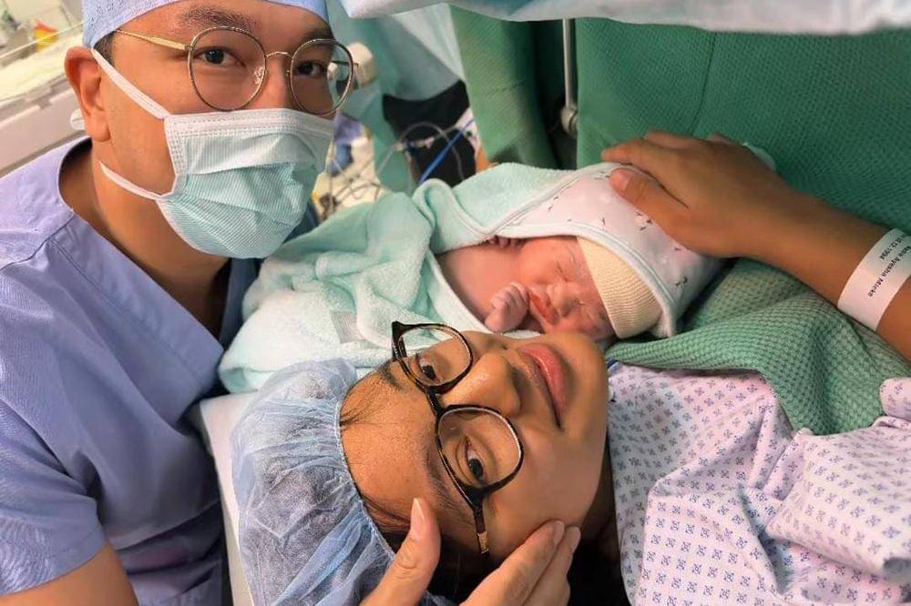 Nadia Soekarno dan Kama Soekarno menyambut anak pertama