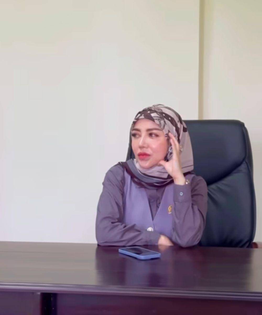 Potret Bella Shofie saat Jadi Anggota DPR, Tampil Glamor