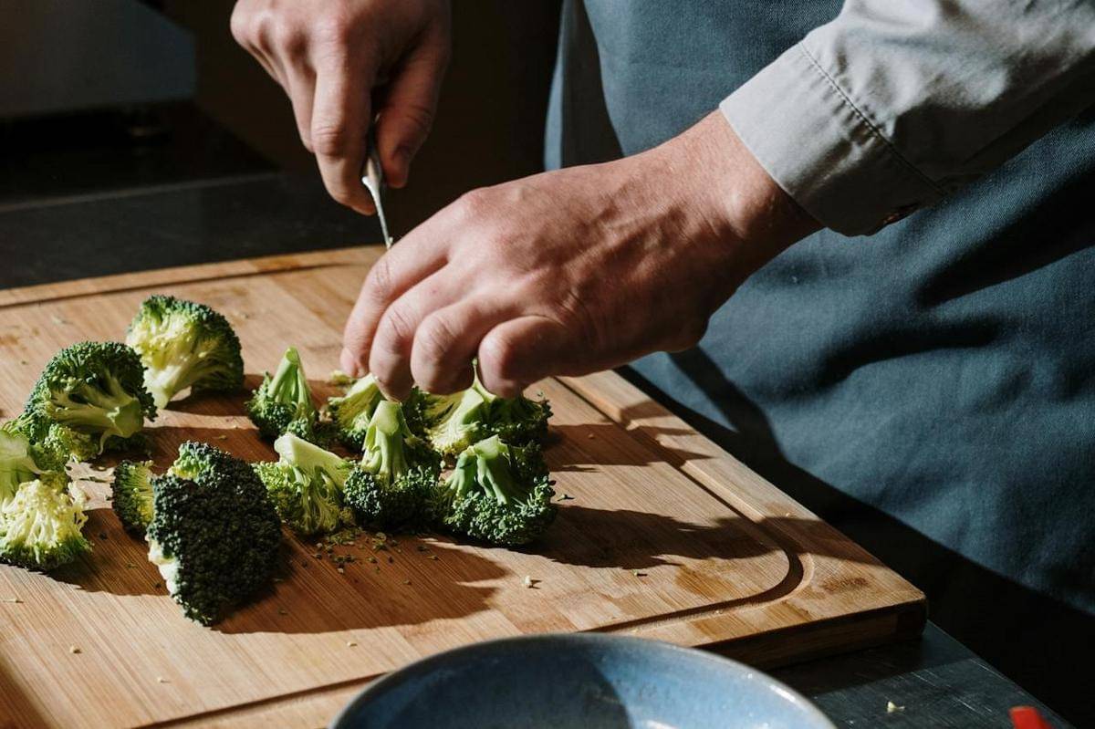 Resep Tumis Brokoli dengan Jamur Bumbu Bawang