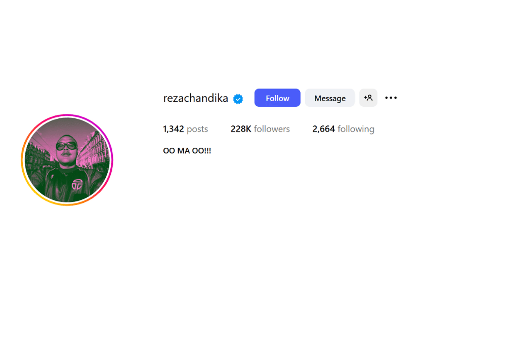 10 Artis yang Pakai Foto Profil Tone Hijau dan Pink 8 (1).png