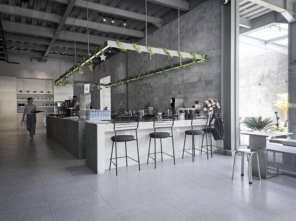 5 Cafe 24 Jam Solo, Nongkrong Asik Tanpa Batas Waktu