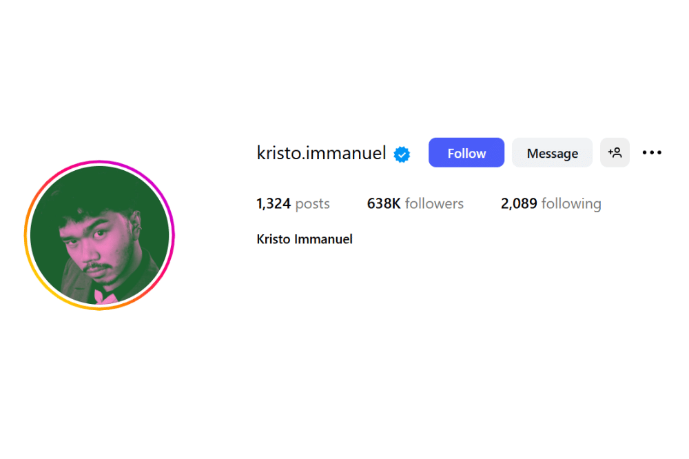 10 Artis yang Pakai Foto Profil Tone Hijau dan Pink (1).png