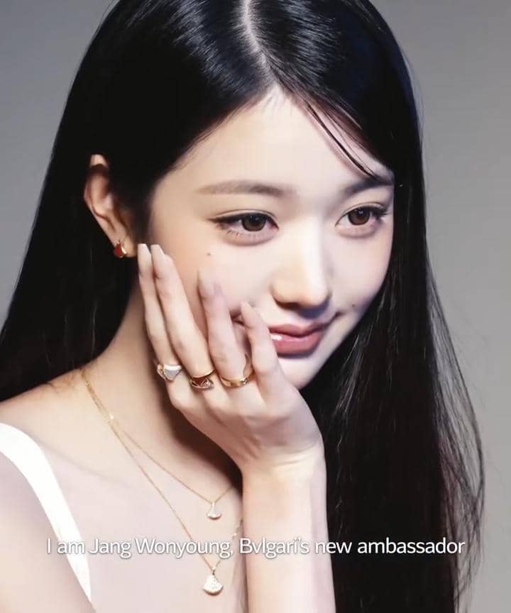 Wonyoung x BVLGARI 3.jpg