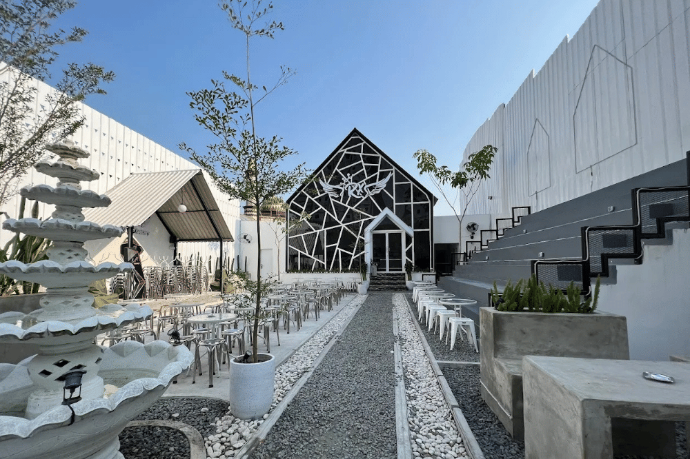 5 Cafe 24 Jam di Jakarta Pusat, Strategis dan Cozy