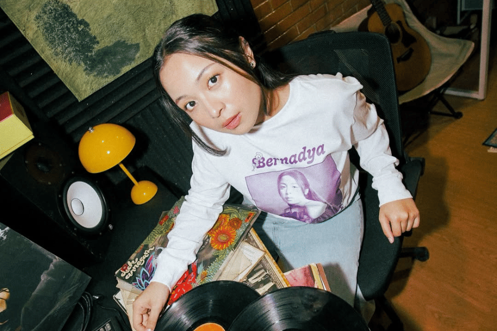 5 Lagu Cinta Hindia Ini Cocok Dinyanyikan Bernadya di Pestapora 2025