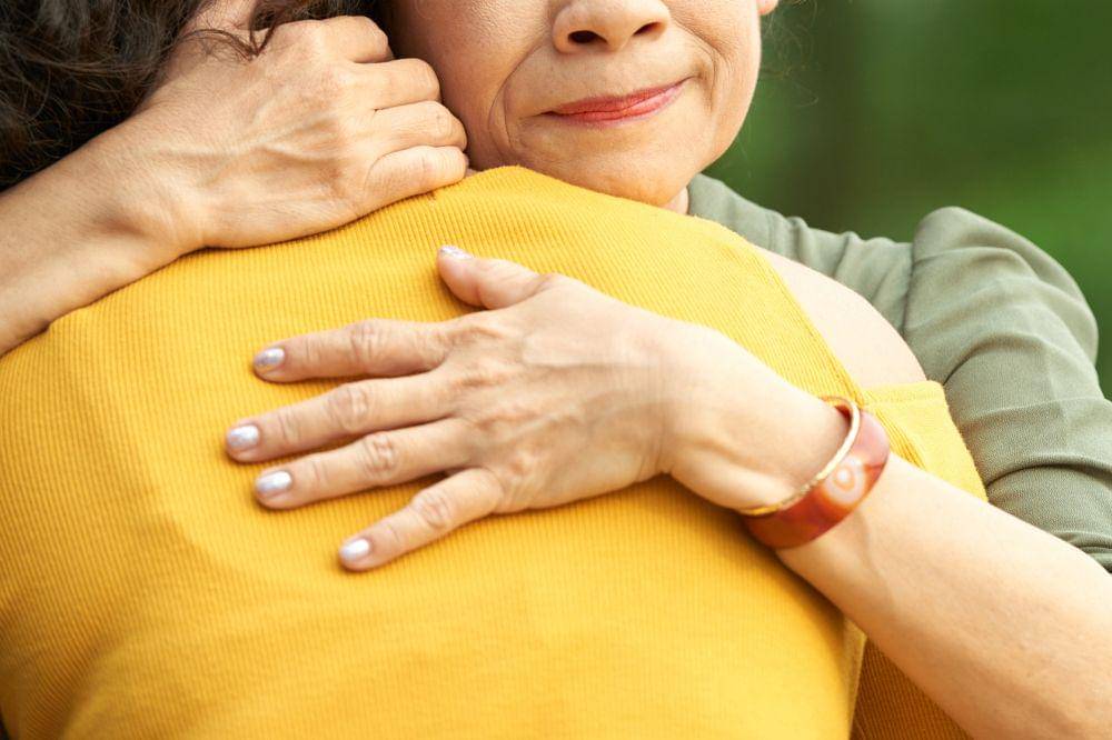 Ilustrasi surat wasiat ibu kepada anaknya